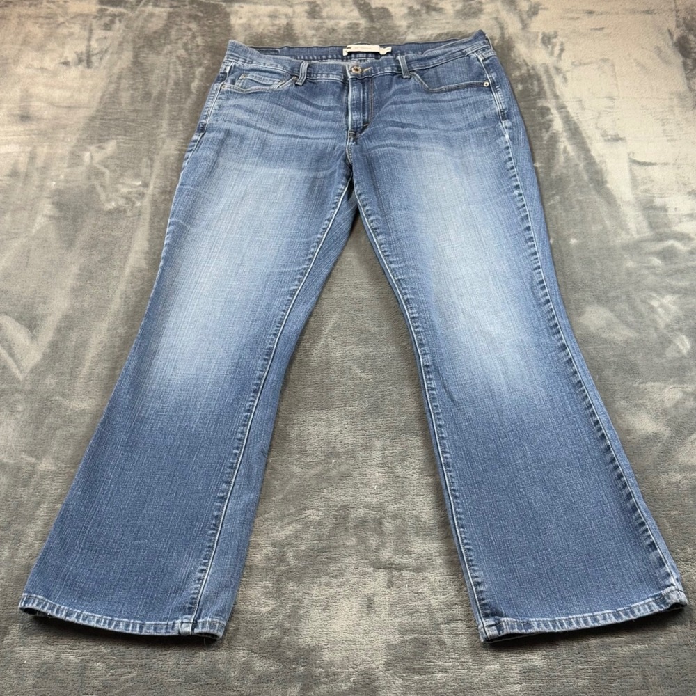 Levis 515 Bootcut Jeans Womens 12 Medium Wash Stretch Denim 15516-0136